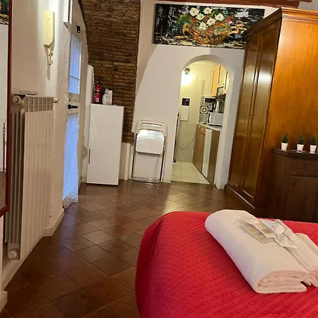 Arco Acetari - The Middle Ages In The Heart Of